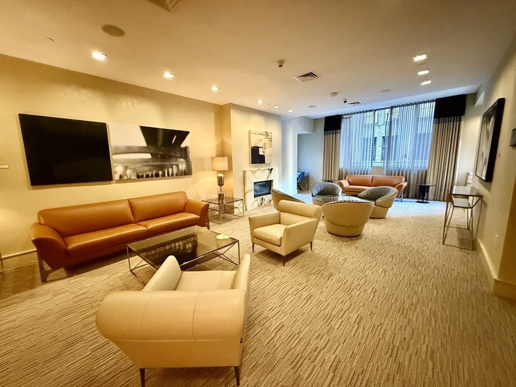 45 Province St, Midtown