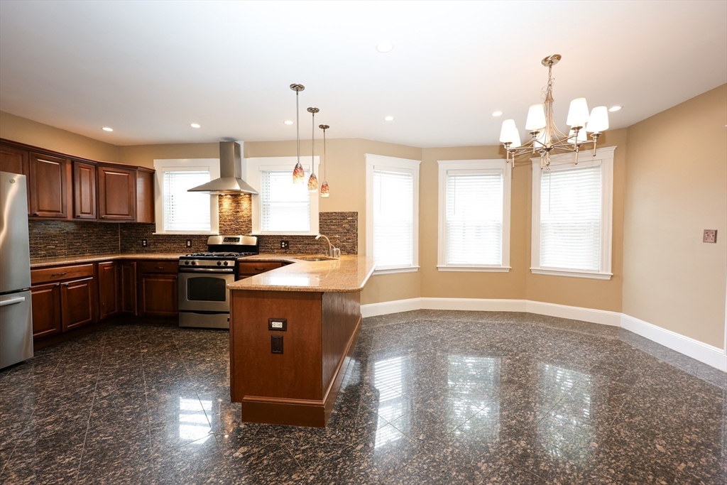 36 Lancaster St, Quincy