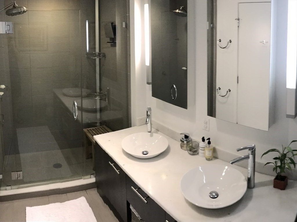 110 Stuart St, Downtown