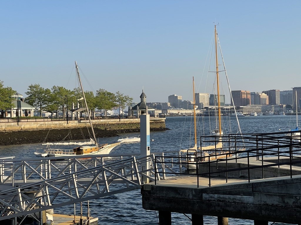 13 Murray Ct, East Boston