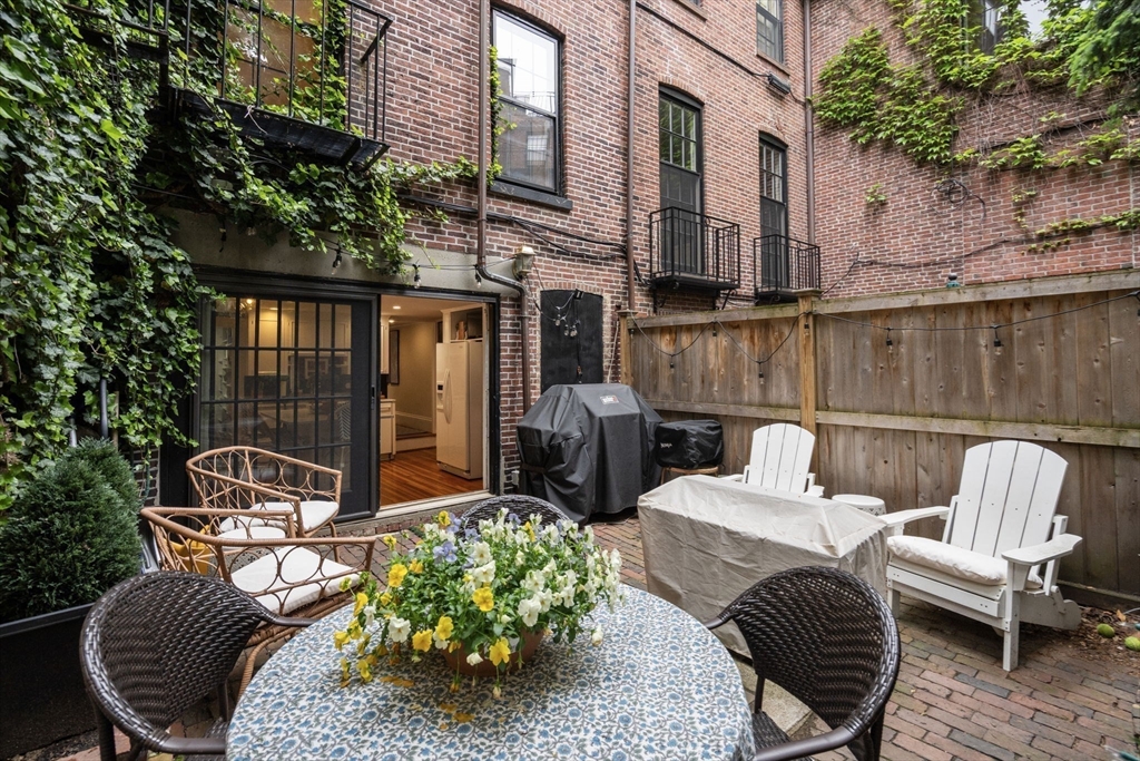 2 Mount Vernon Sq, Beacon Hill