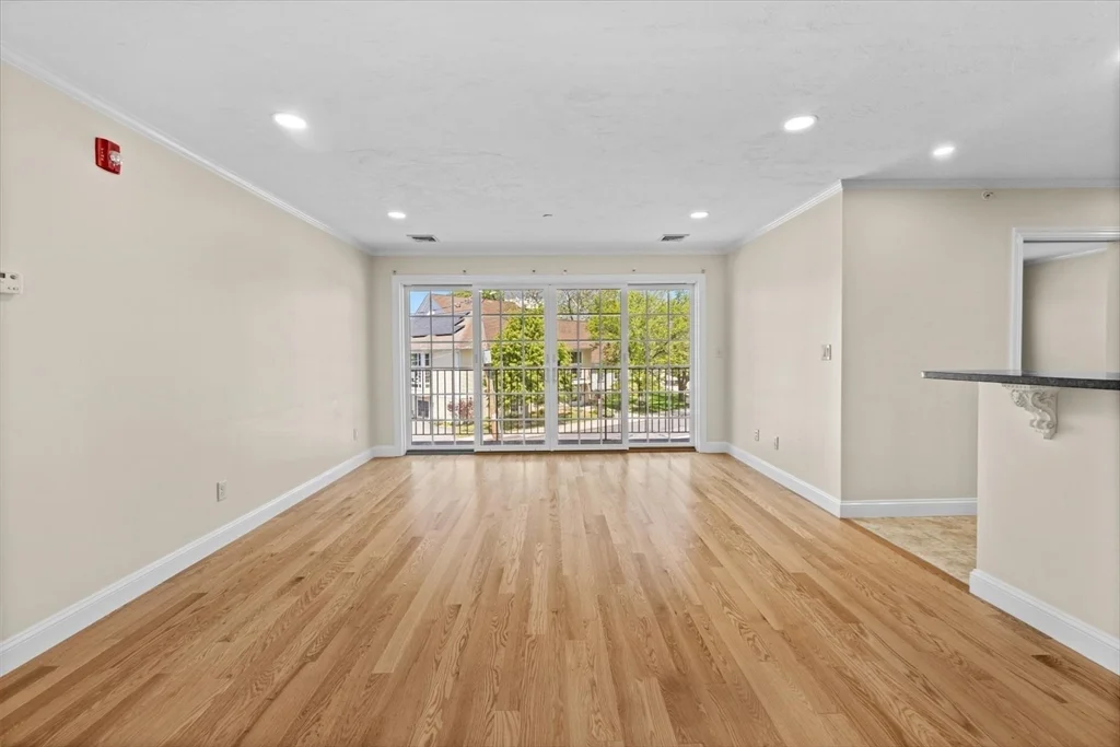 57 Dedham Ave, Needham