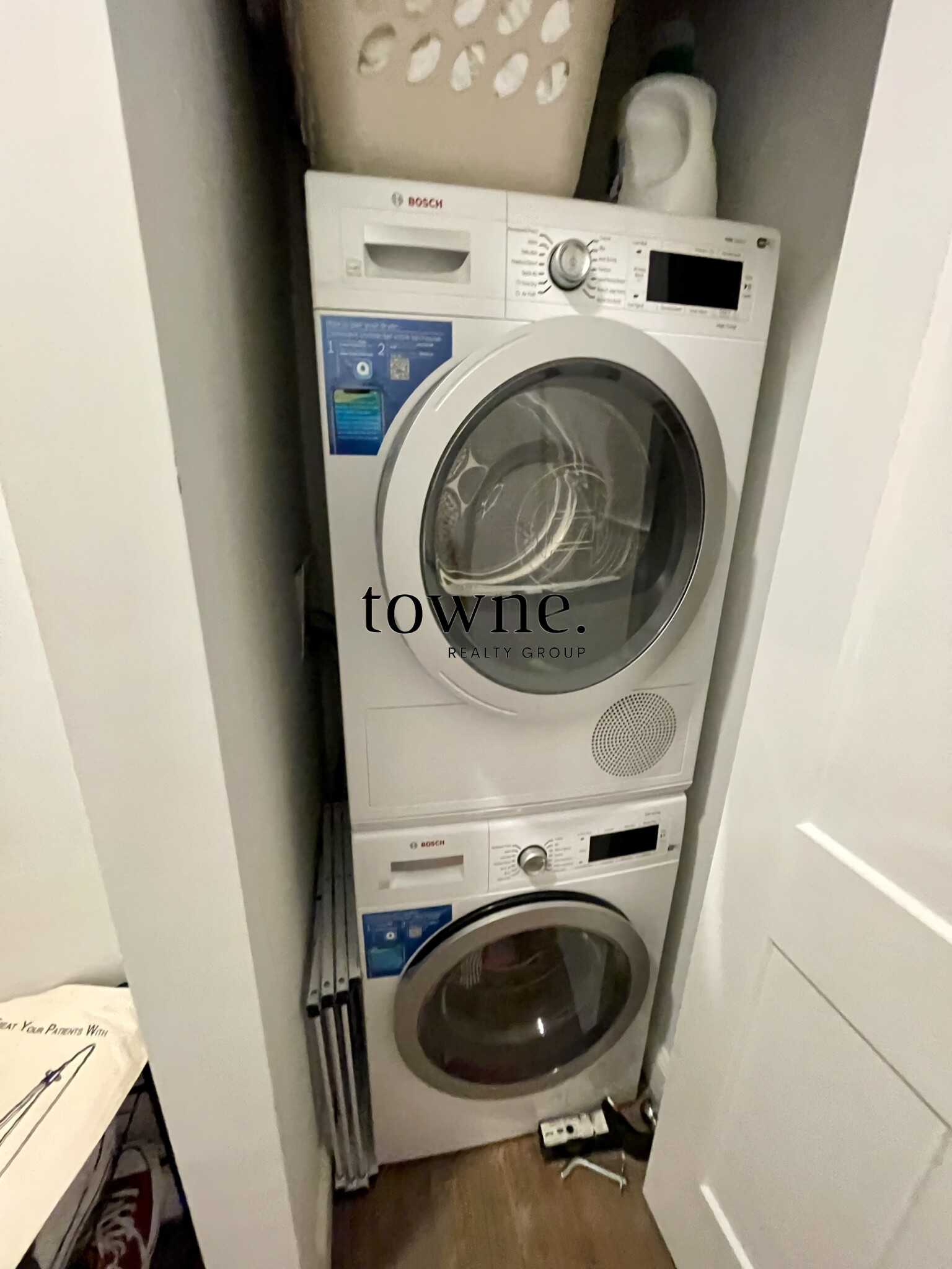 102 Queensberry St, Fenway