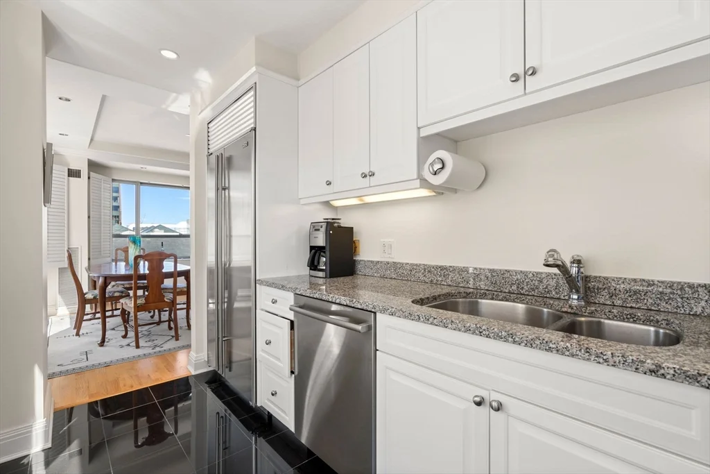 1 Huntington Ave, Back Bay