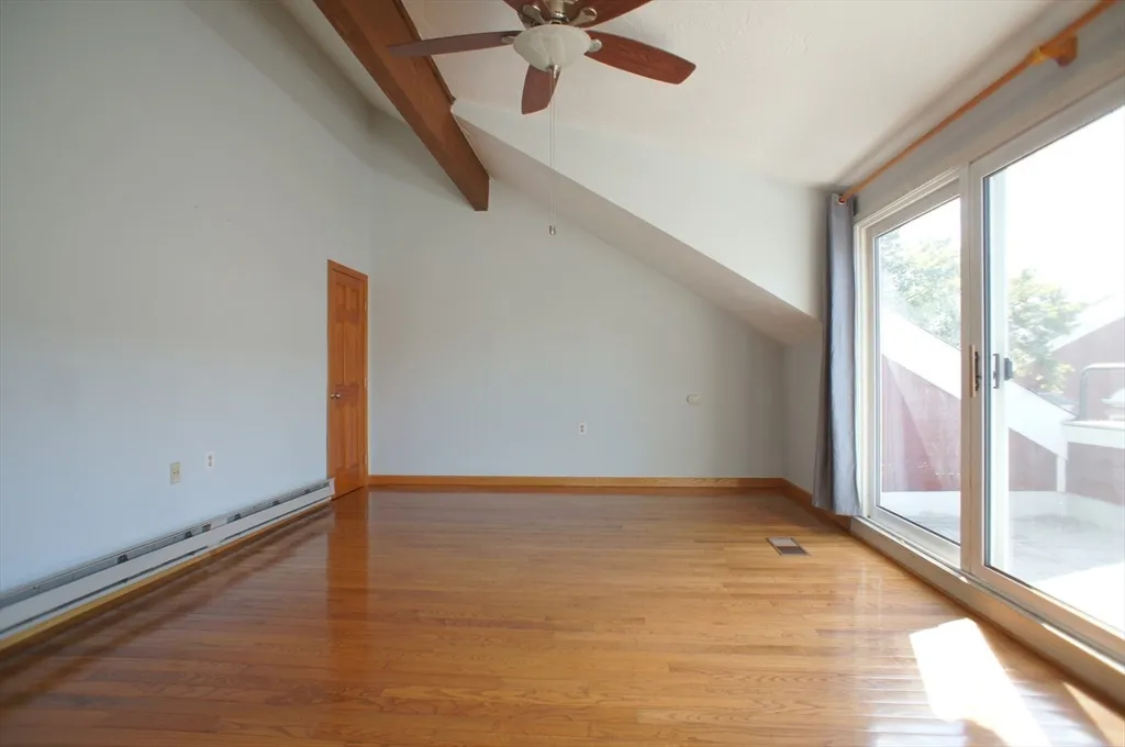 152 Quincy Shore Dr, Quincy