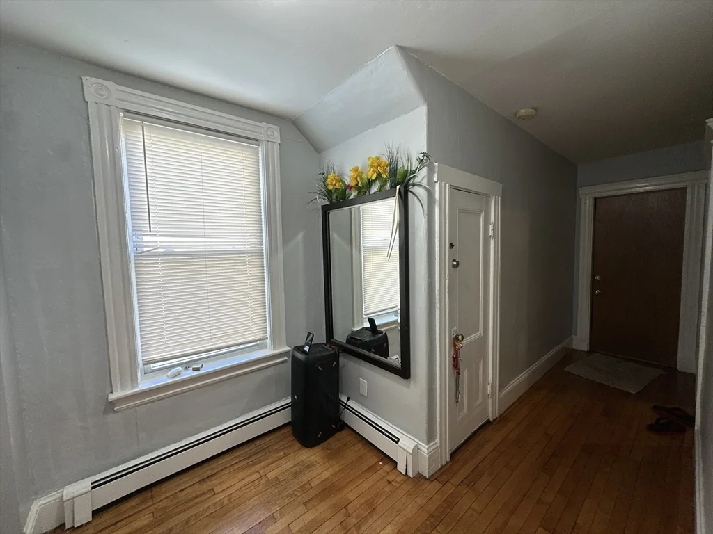 154 Vine St, Everett