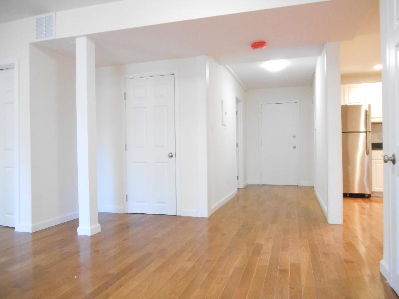 82 Brainerd Rd, Allston