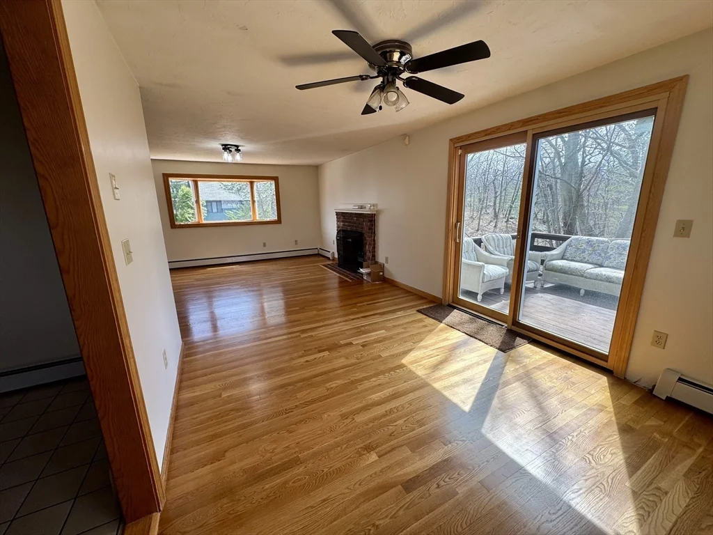 15 Curlew St, West Roxbury