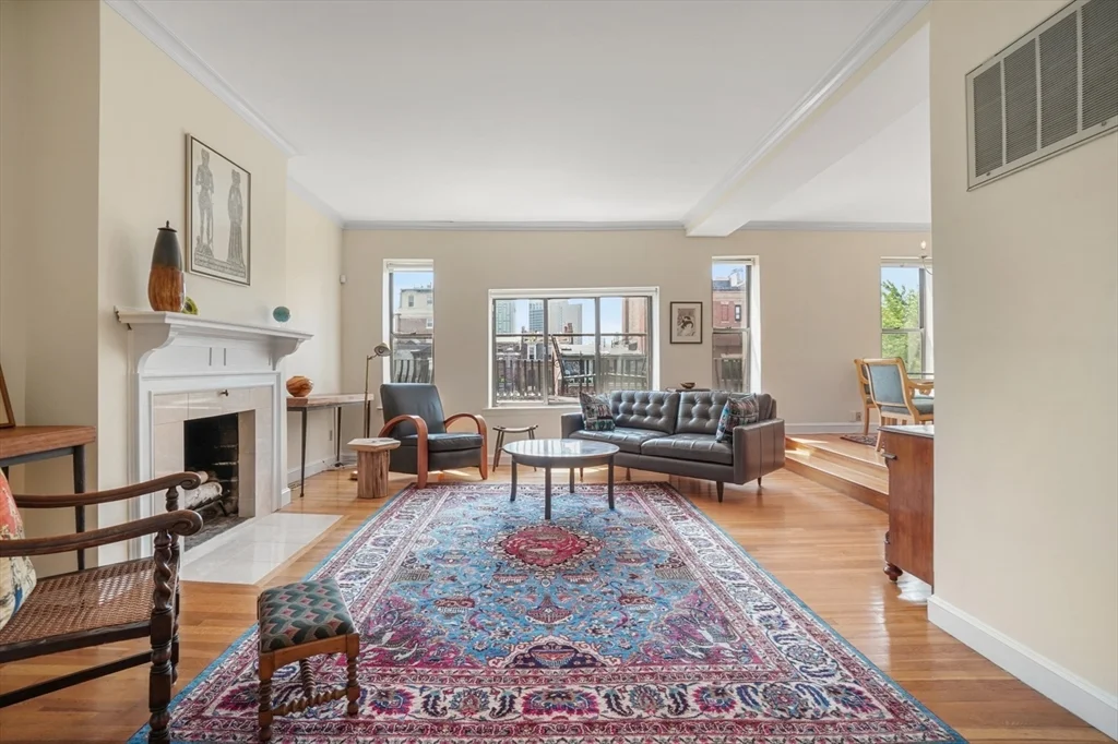 365 Marlborough St, Back Bay