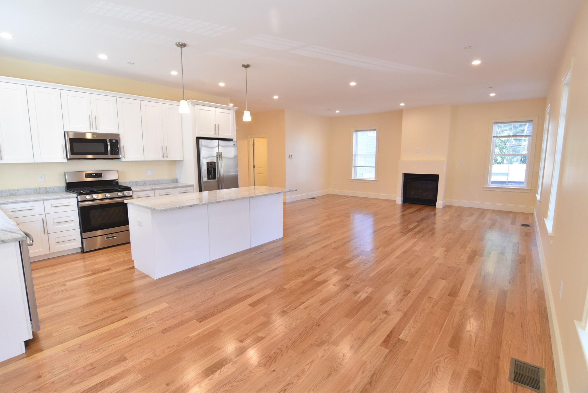 7B Sparhawk, Brighton