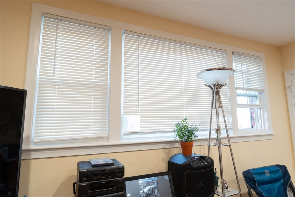 41 Davis Ave, Norwood