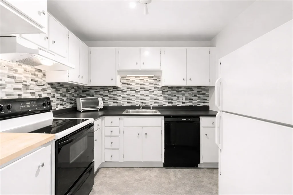 147 Milk St, Westborough