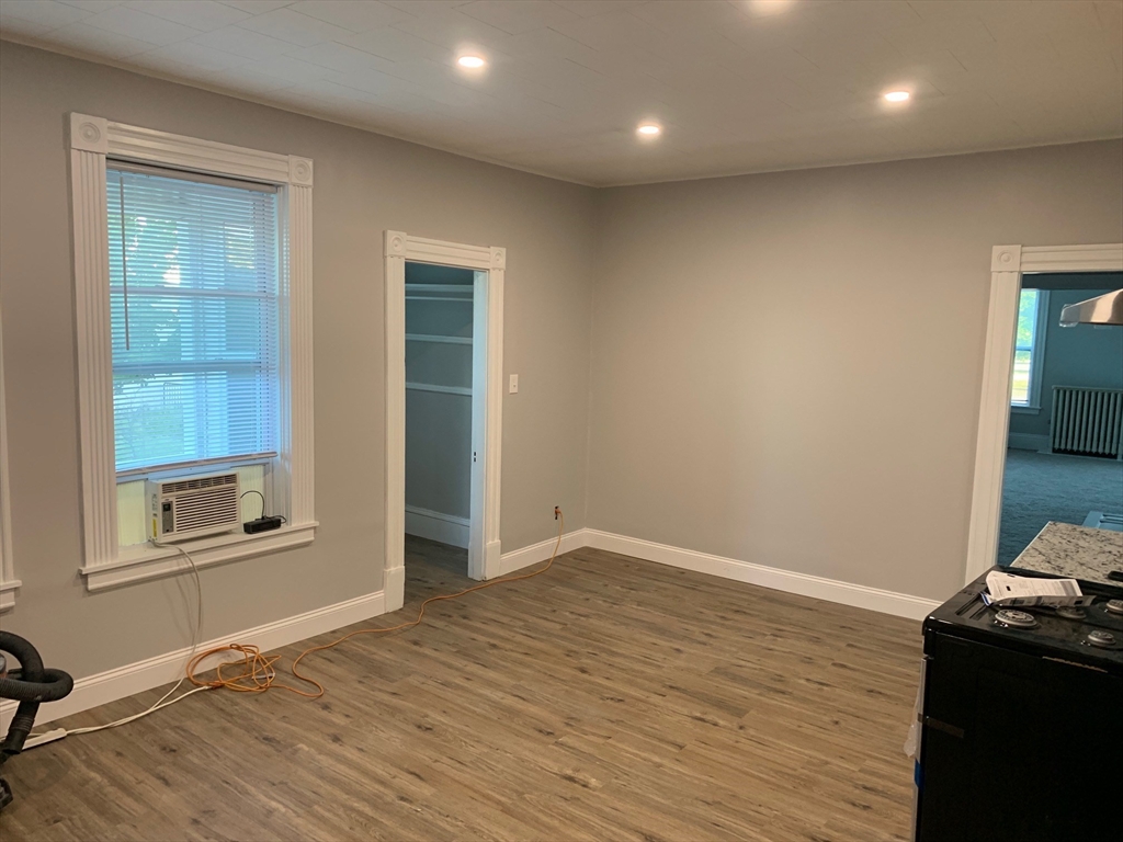 24 Brooks St, Worcester