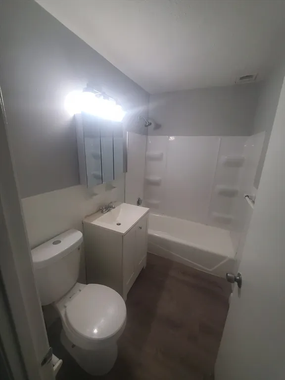 760 Cummins Highway, Mattapan