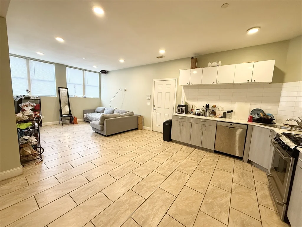 299 Dudley St, Roxbury