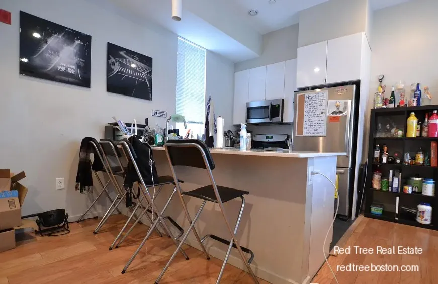 53 Glenville Ave, Allston