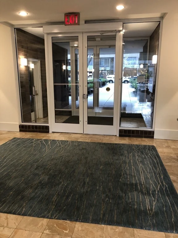 950 Mass Ave, Riverside