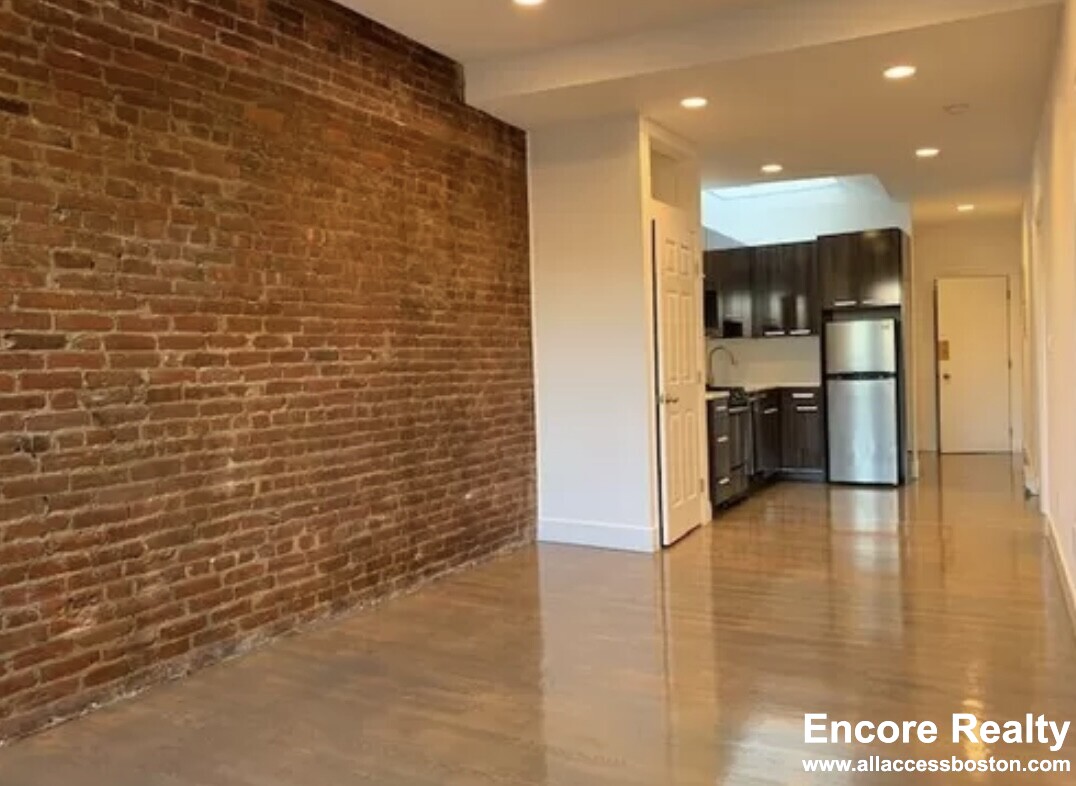 88 West Cedar St, Beacon Hill