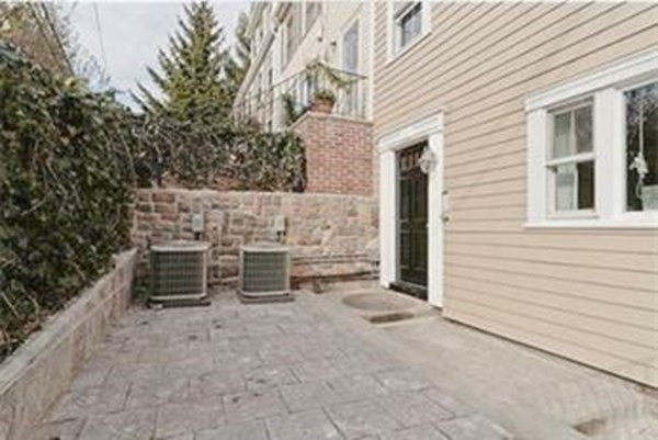 50 Chappie St, Charlestown