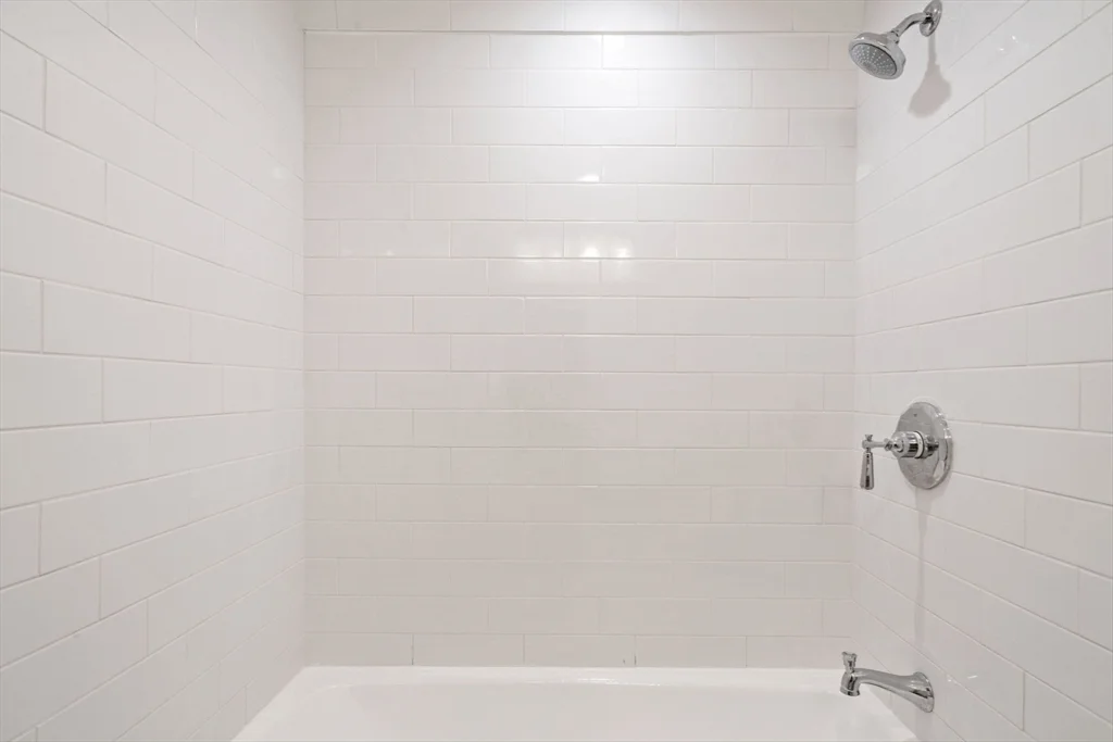 130 Fulton St, Waterfront