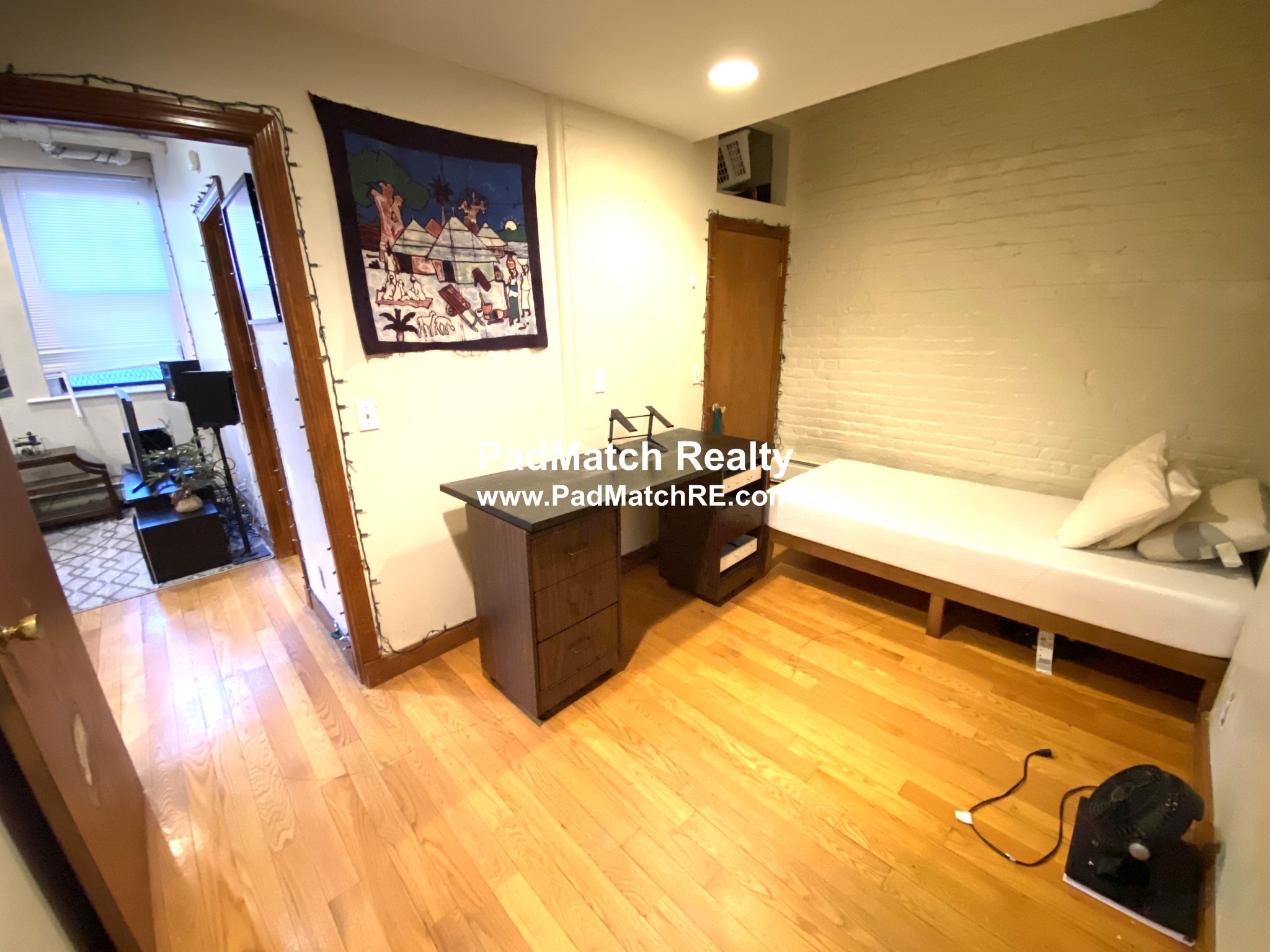 204 Hemenway St, Fenway