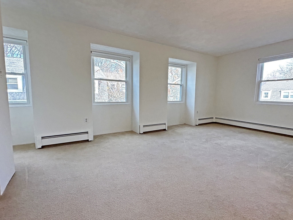 69 Saco St, Newton Upper Falls