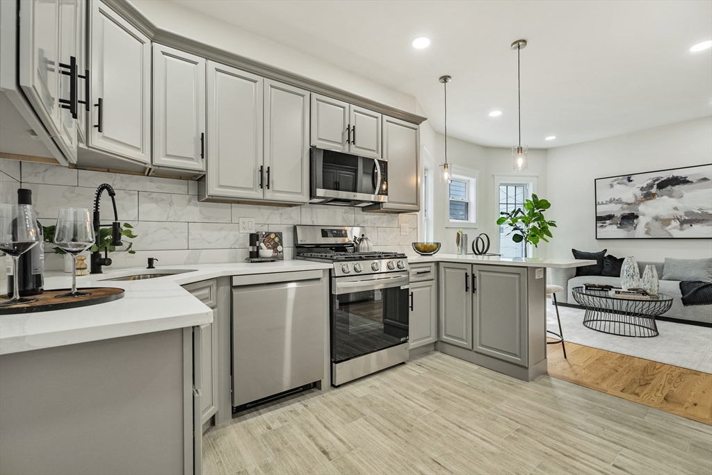 147 Jefferson Ave, Everett