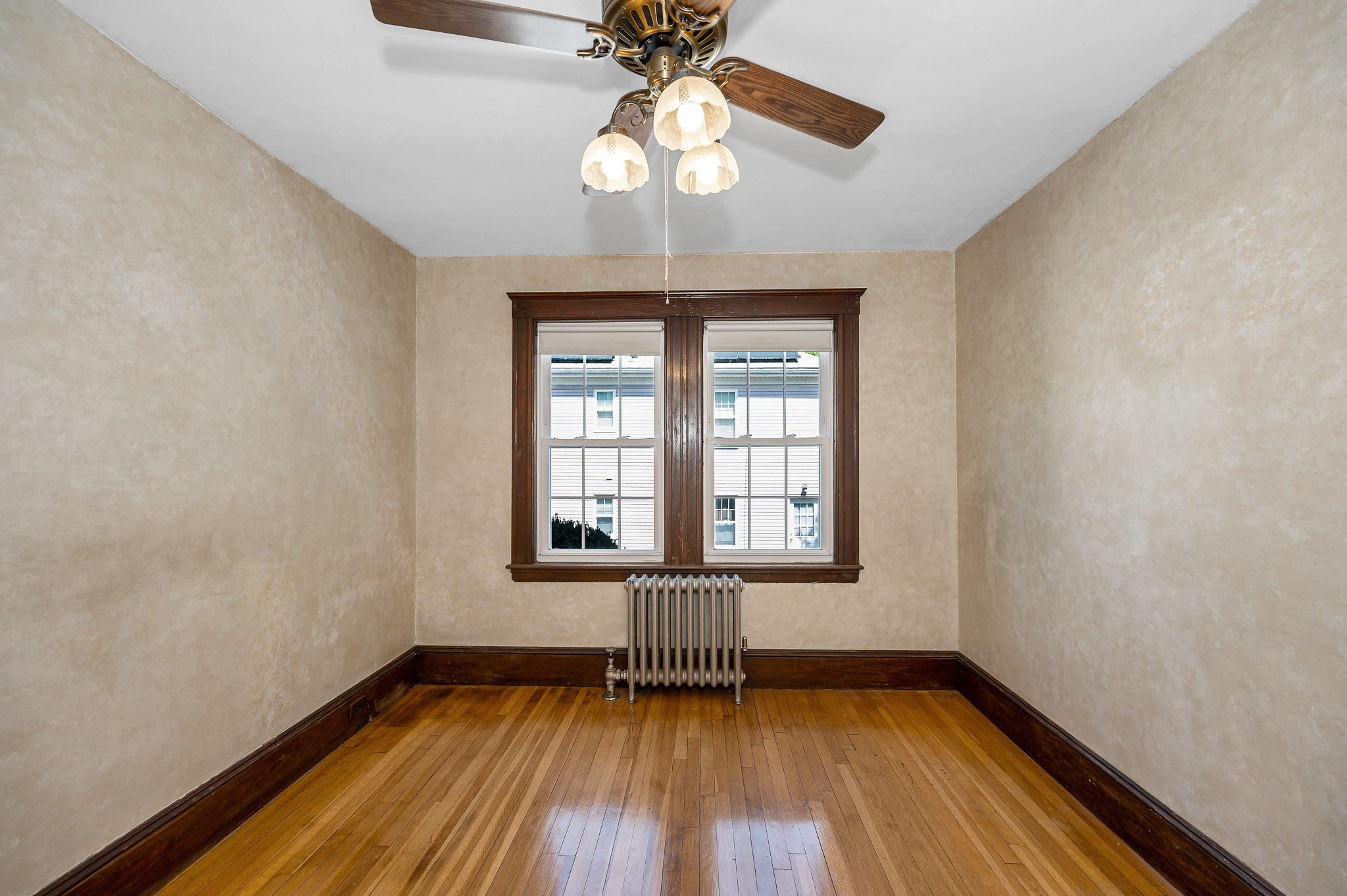 26 Leonard St, Woburn