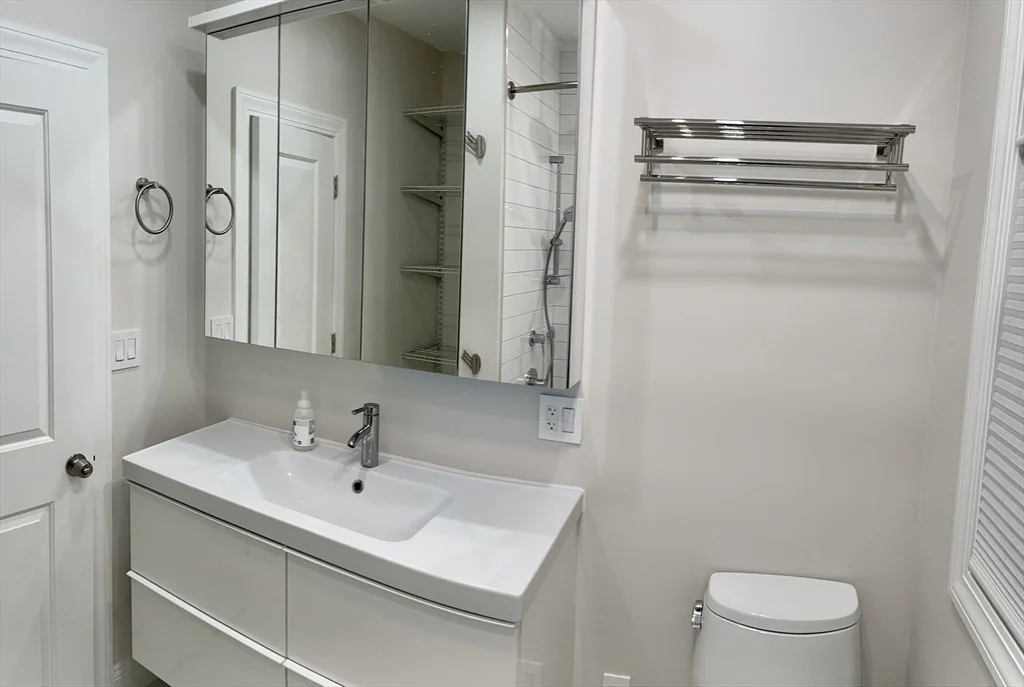 258 W Broadway, South Boston