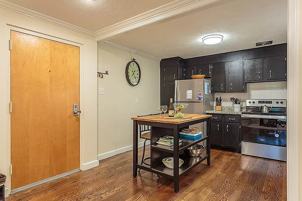 99 Pleasant St, Watertown