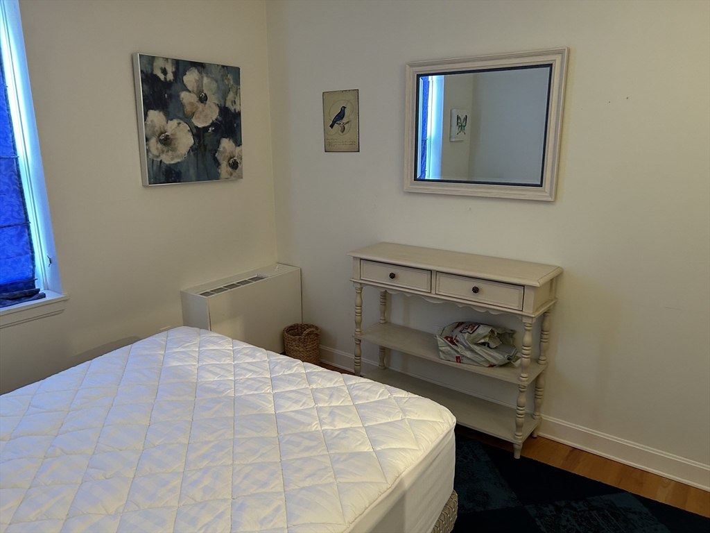 27 Bowdoin, Beacon Hill