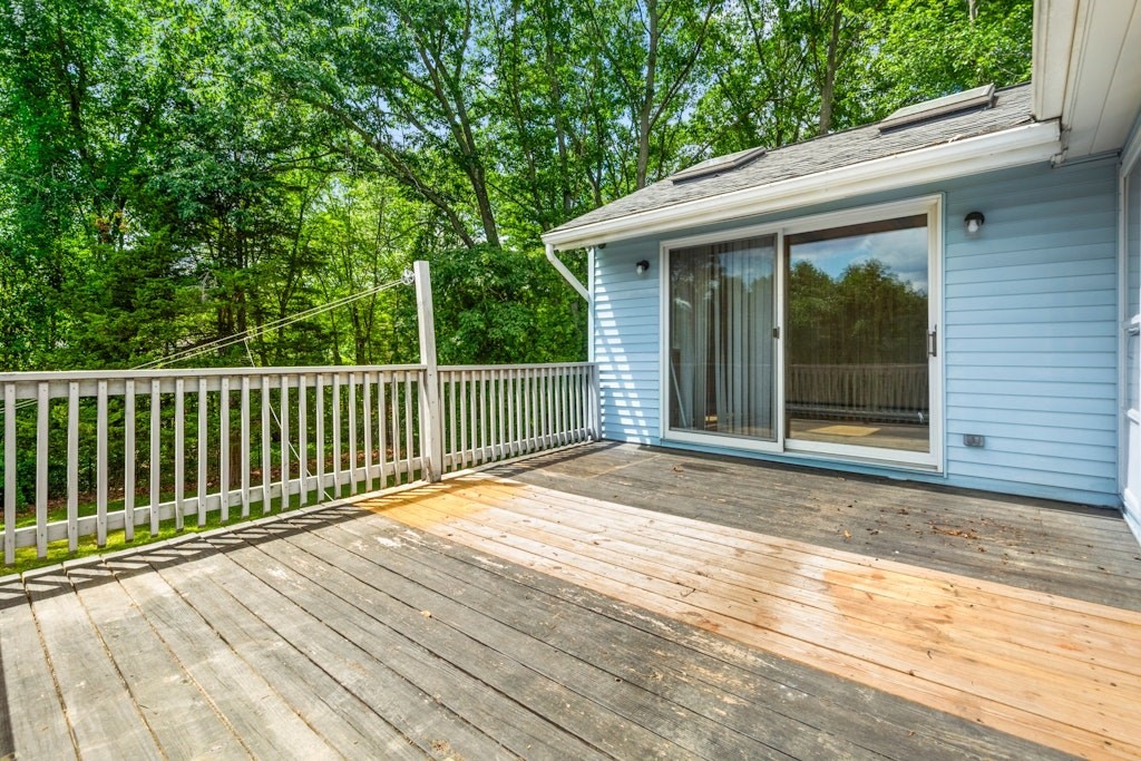 11 Minuteman Way, Shrewsbury