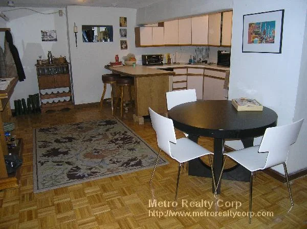 76 Egmont St, Coolidge Corner