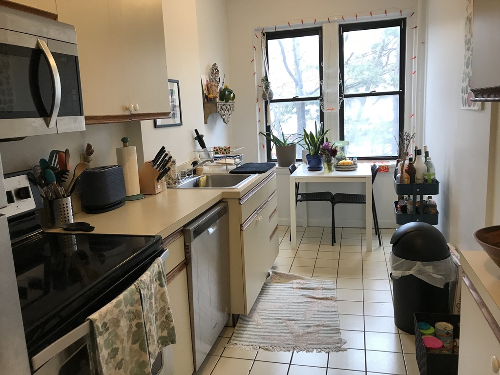 145 Englewood Ave, Brighton