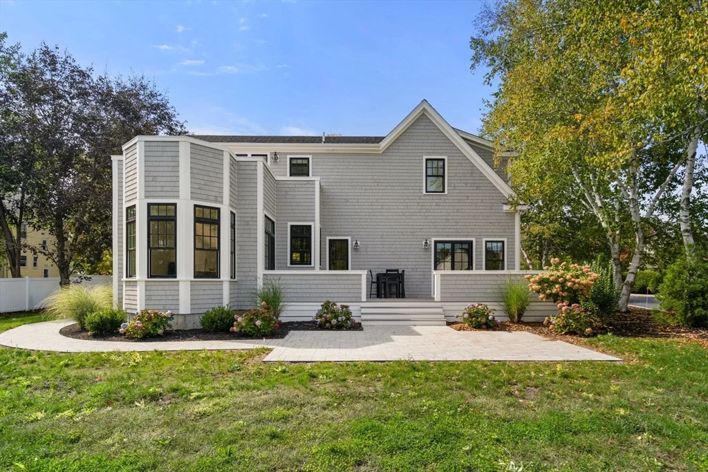 764 Neponset St, Norwood