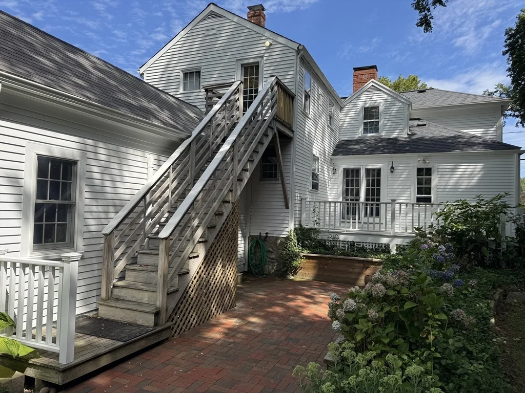 198 Main St, Sandwich (village)