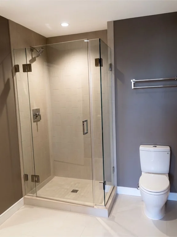 32 Traveler St, South End