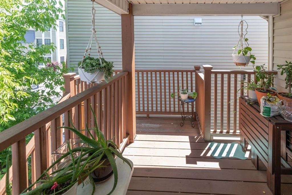 17-B Bonair St, East Somerville