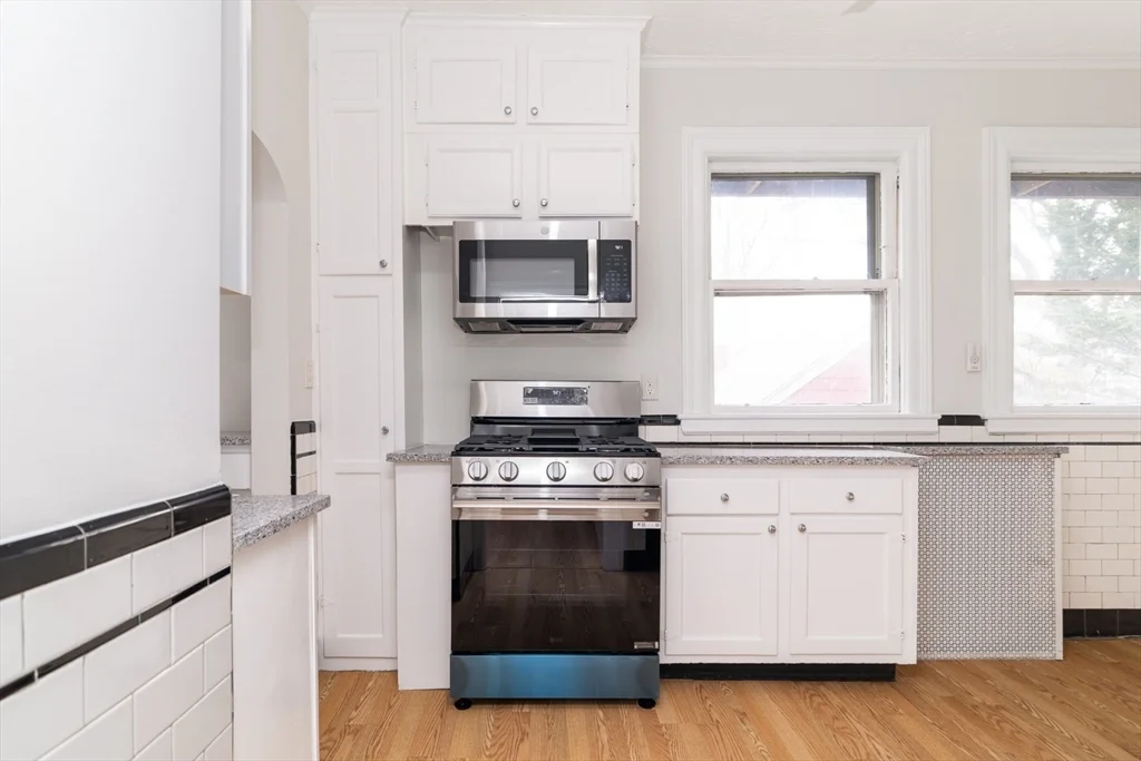 79 Naples, North Brookline