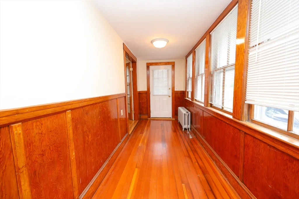 148 Neponset, Canton