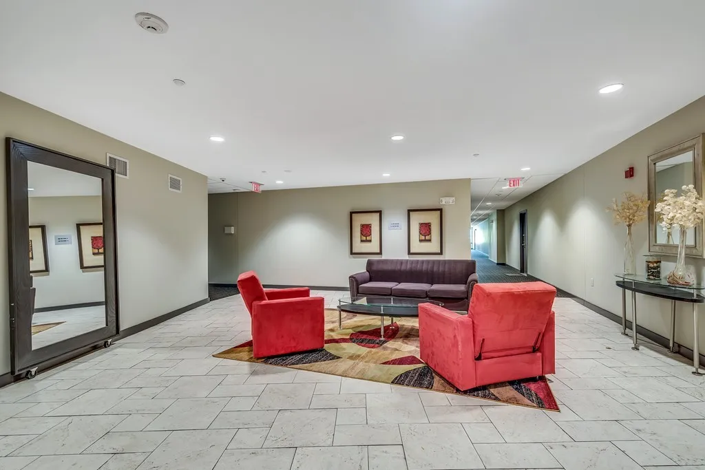 99 Chestnut Hill Ave, Brighton