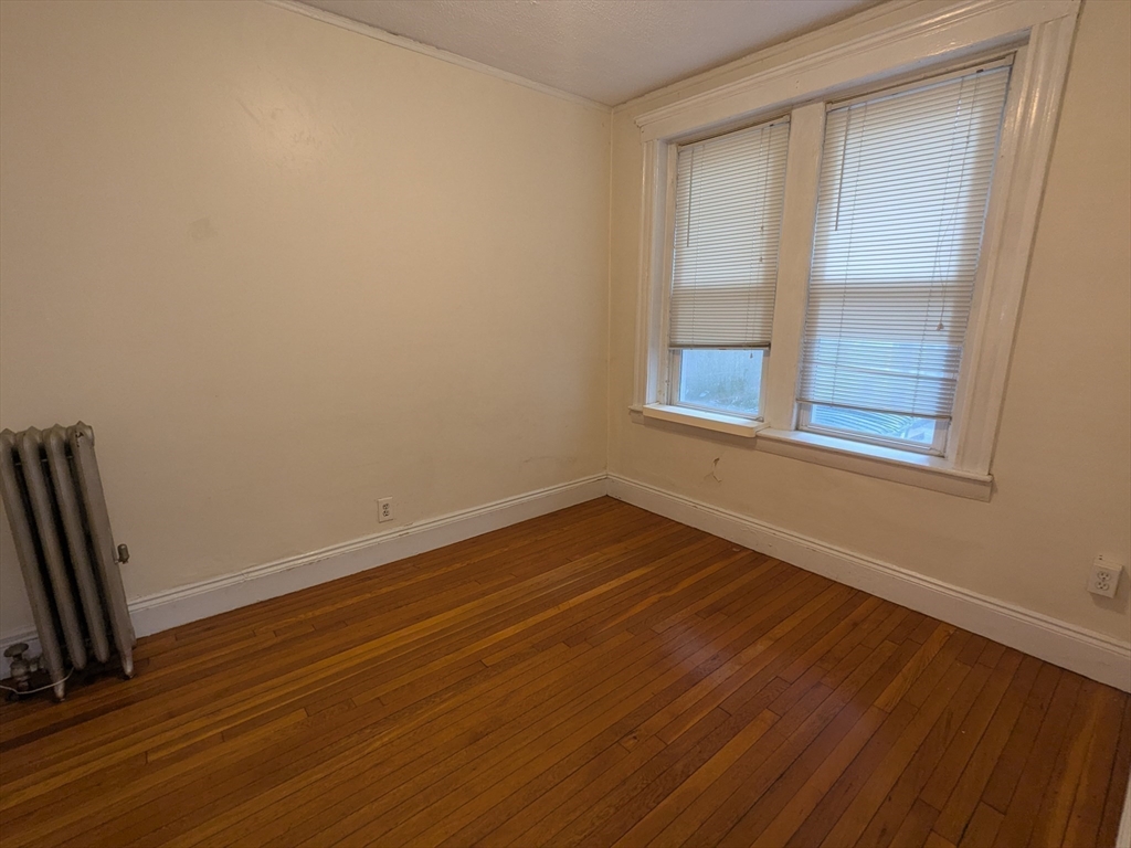 33 Walbridge St, Allston