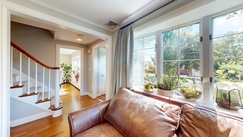 49 Ripley Rd, Medford