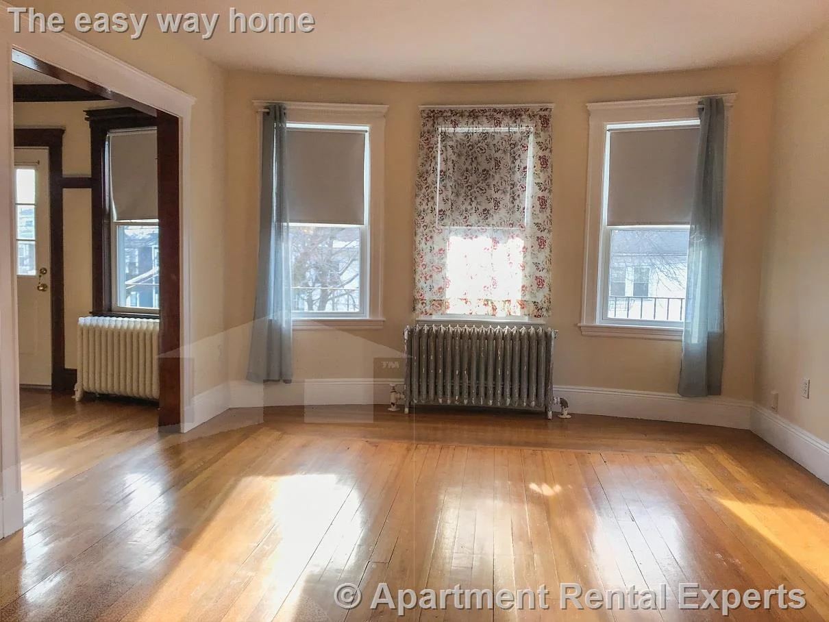 25 Lake St, Arlington Line
