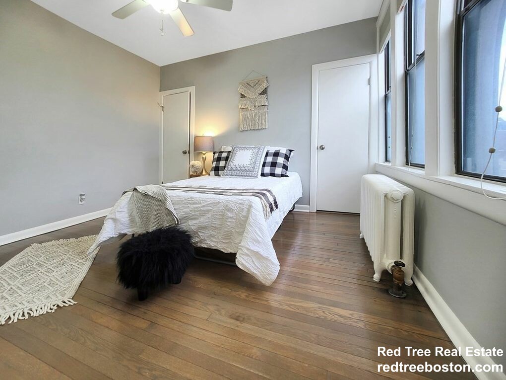 26 Commonwealth Ter, Brighton