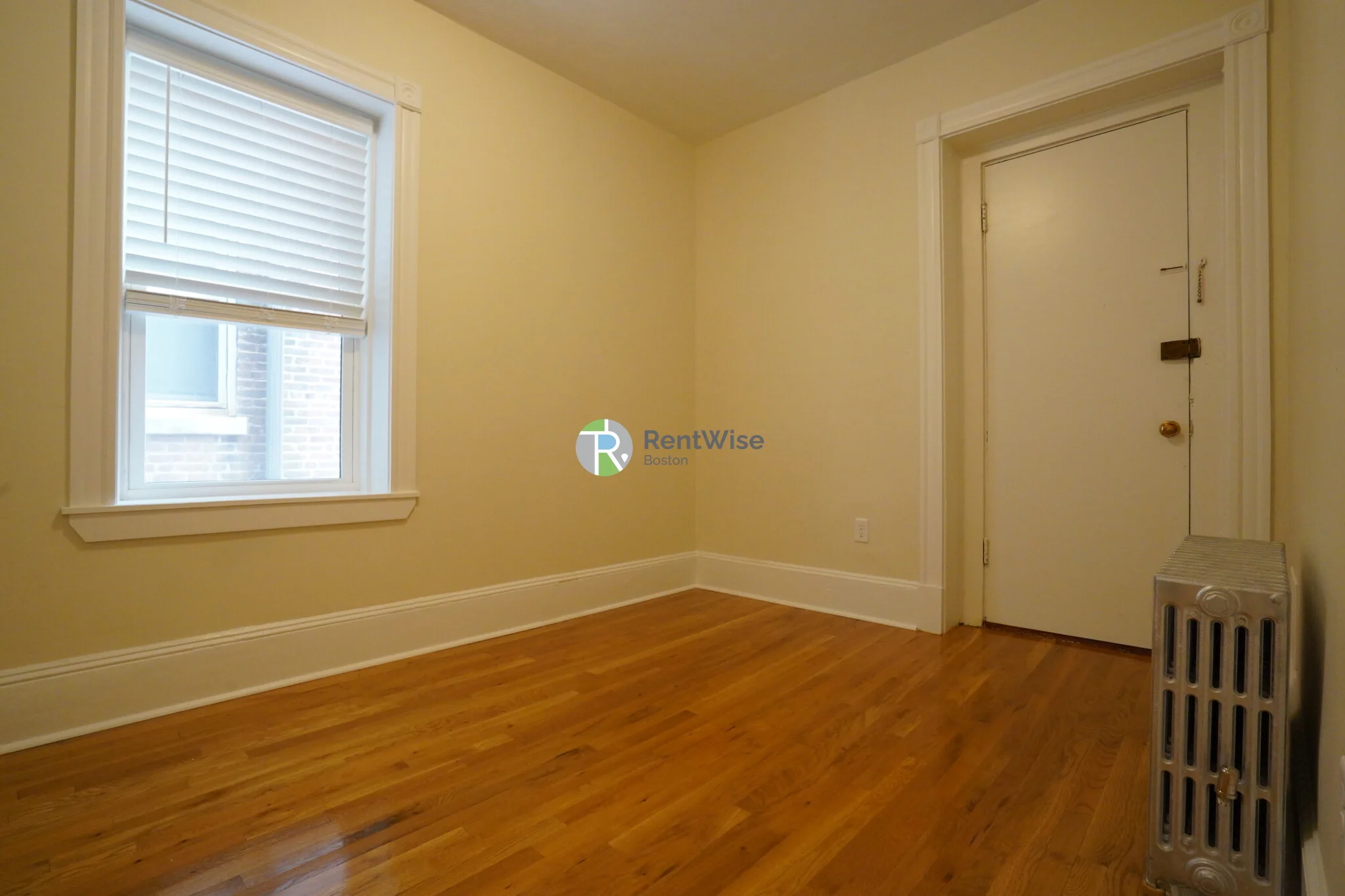 1595 Beacon St, Brookline