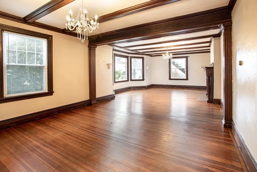 130 Underwood St, Fall River