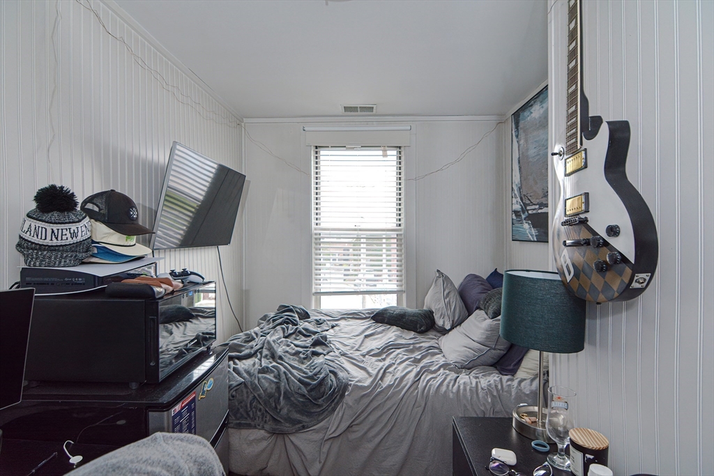 873 E 2nd, South Boston