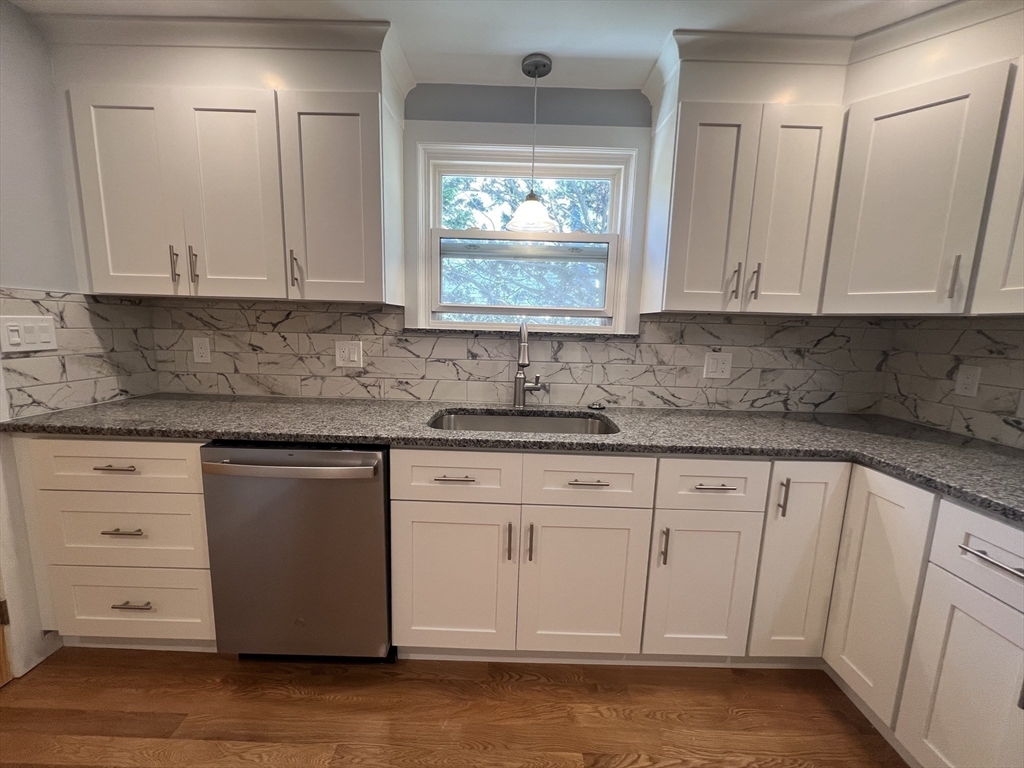 79 Walnut St, Belmont