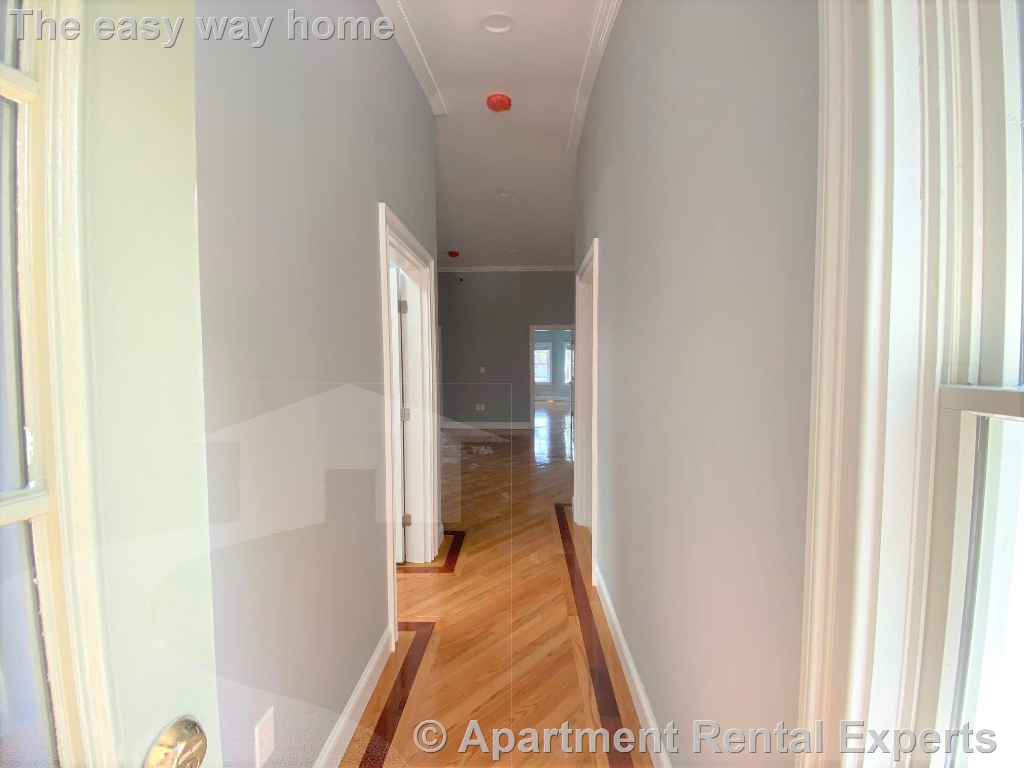 66 Dudley St, Salem St. Area